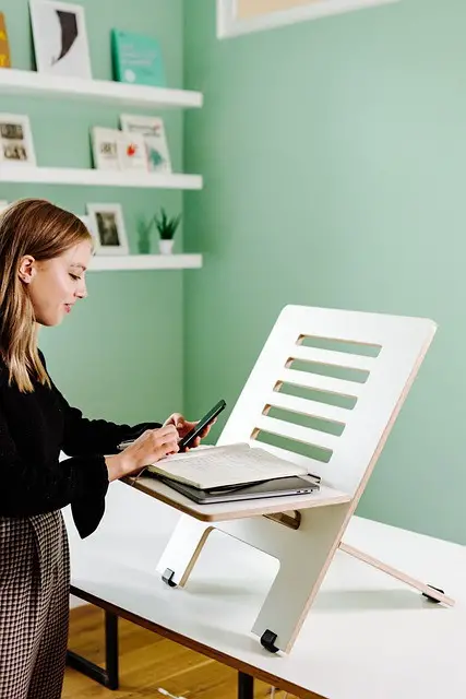 vSetting up a home office checklist - Wooden standing desk converter