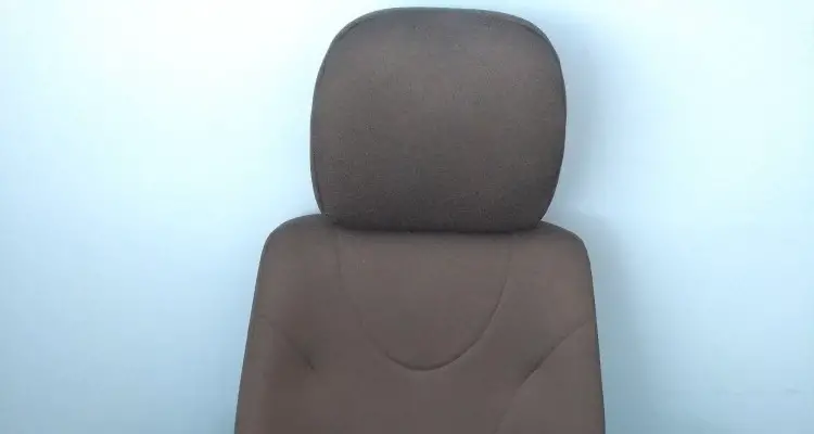 KAB Manager Chair Review - Headrest in black fabric